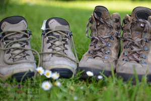 راهنمای خرید اینترنتی کفش کوهنوردی + (بررسی 15 مدل برتر)